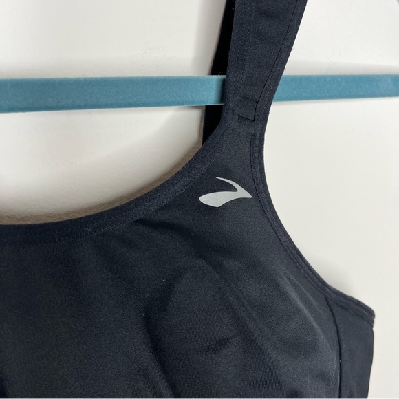 Brooks Size 32D Black High Impact Wide Adjustable Straps Running Sports Bra - Picture 3 of 7